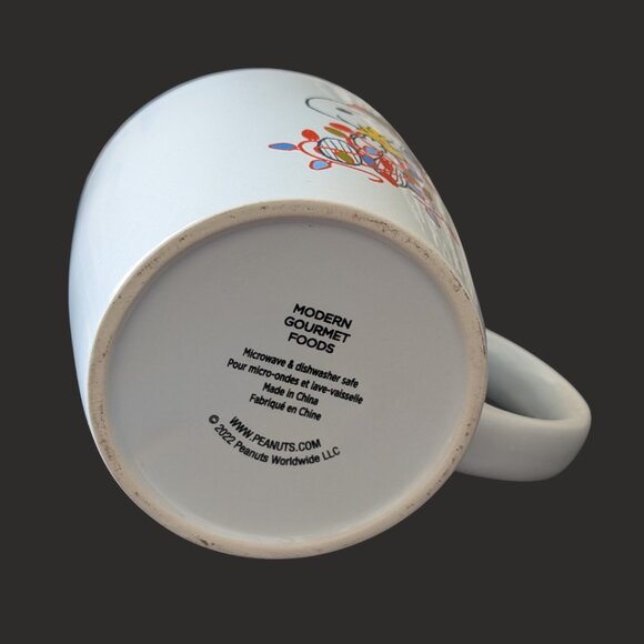 Snoopy & Woodstock Tangled in Christmas Lights Coffee Mug - Picture 3 of 3